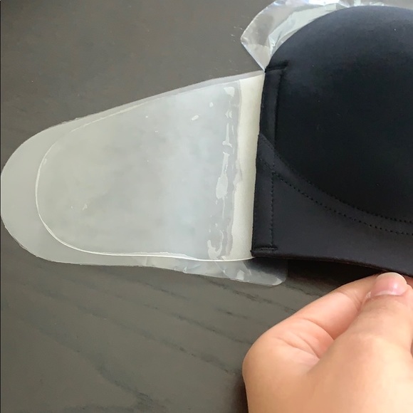 Adhesive Bra - Picture 3 of 5